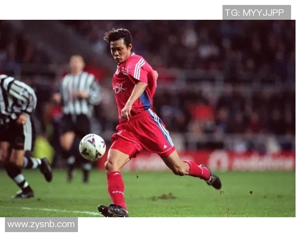 经典足球明星发型大赏回顾展现风格与魅力的完美结合 经典足球明星发型大赏回顾展现风格与魅力的完美结合